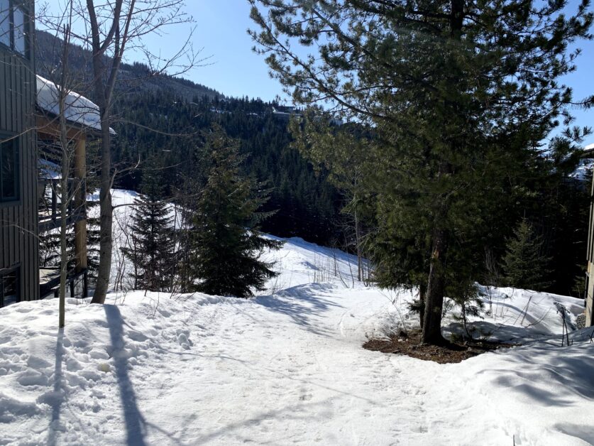 Ridge ski in ski out trail to Whistler Mountain