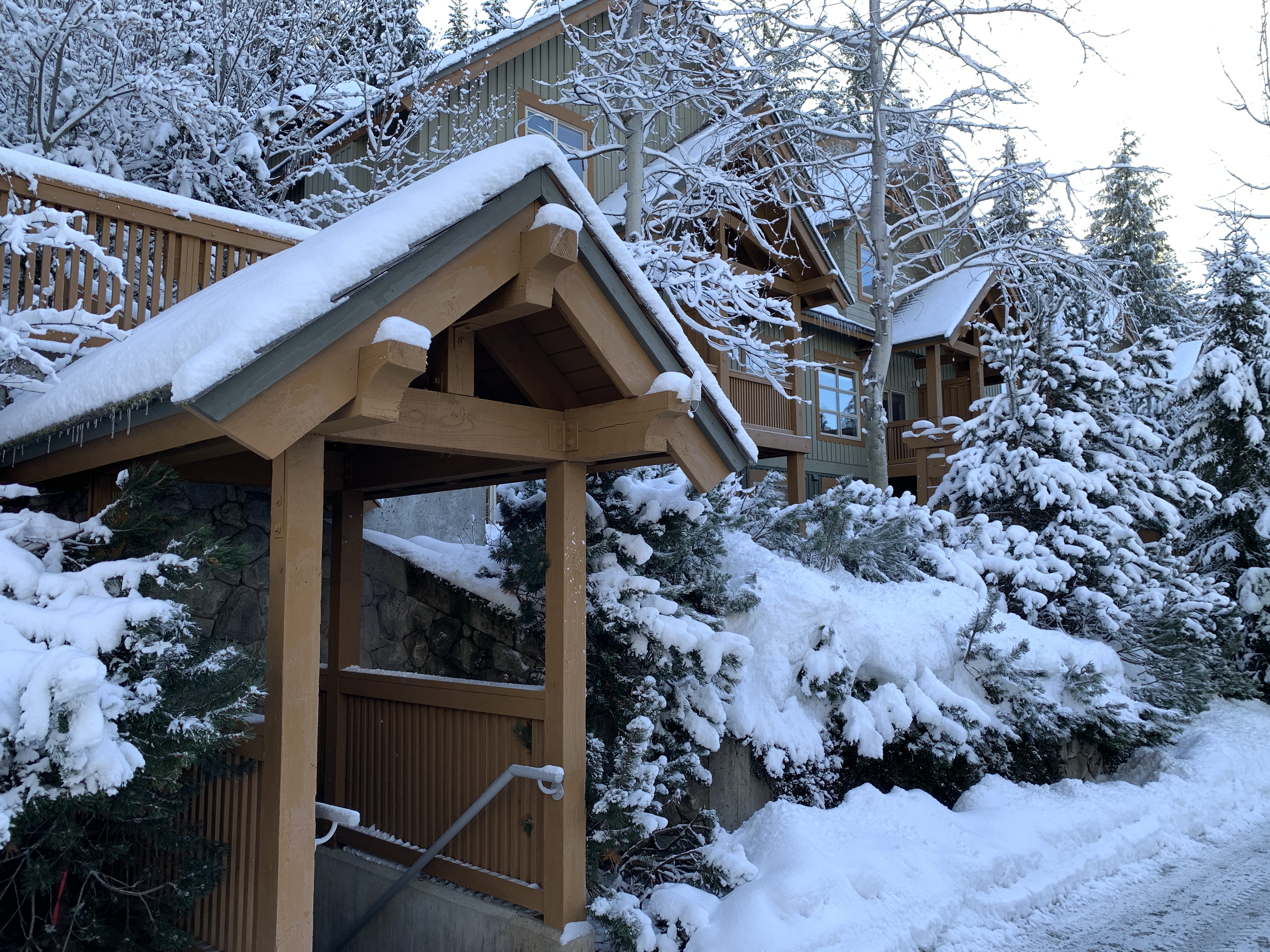 Mountain Star convenient access to parking garage