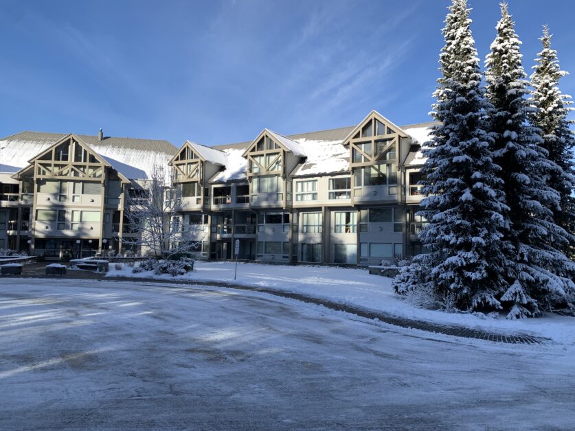 Greystone Lodge front view