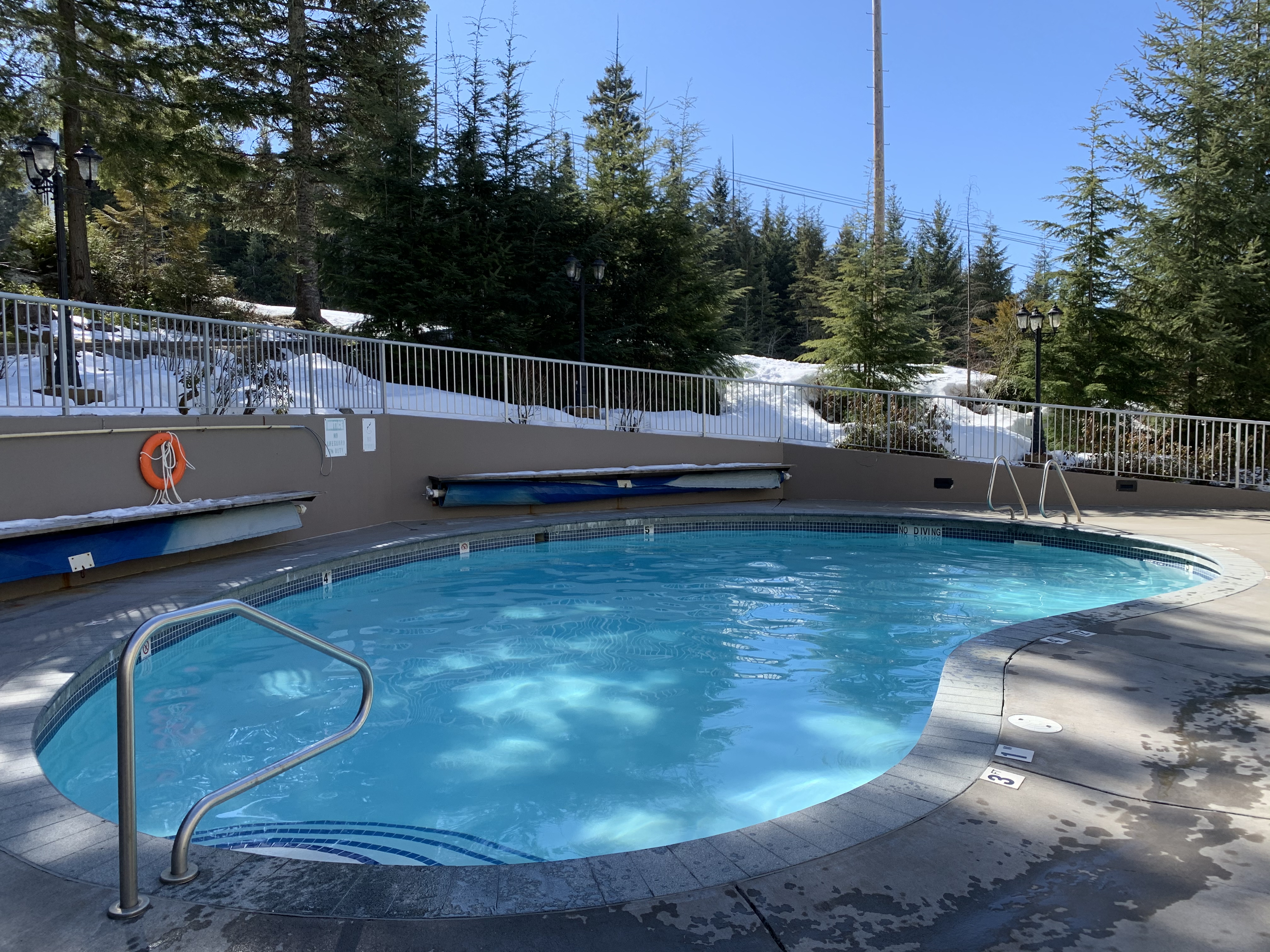 woodrun outdoor pool